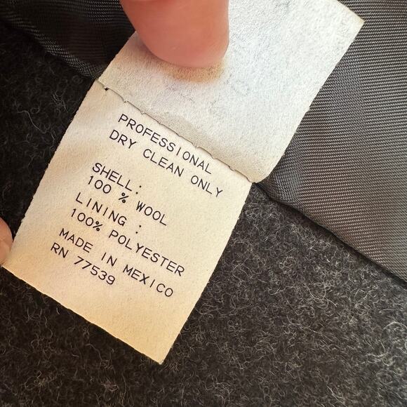 VTG 100% Wool Charcoal Gray Overcoat Womens SZ L Heavy Lined Winter Long Coat - Picture 10 of 10